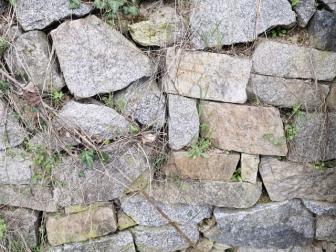 Trockenmauern werden saniert